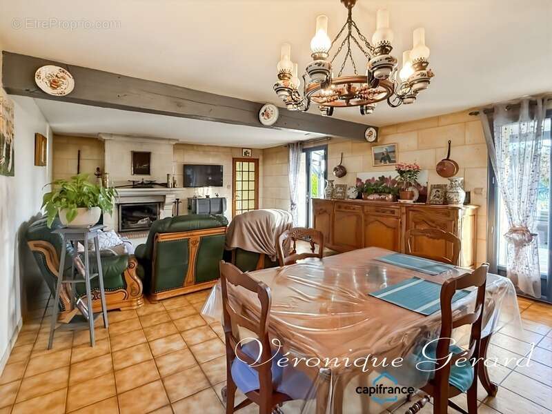 Maison de 134 m² de plain-pied, en pierre, sur plus de 5880 m² - photo 14