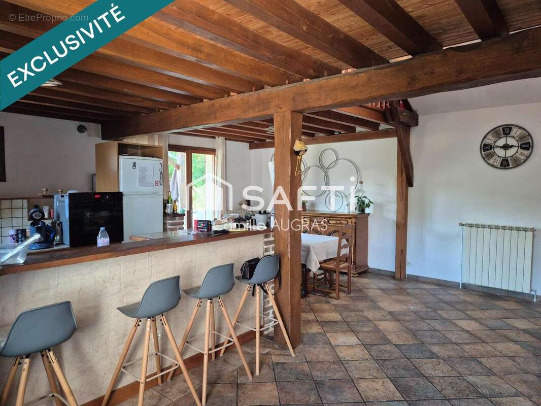 Maison 236 m² à Sardent  - photo 4