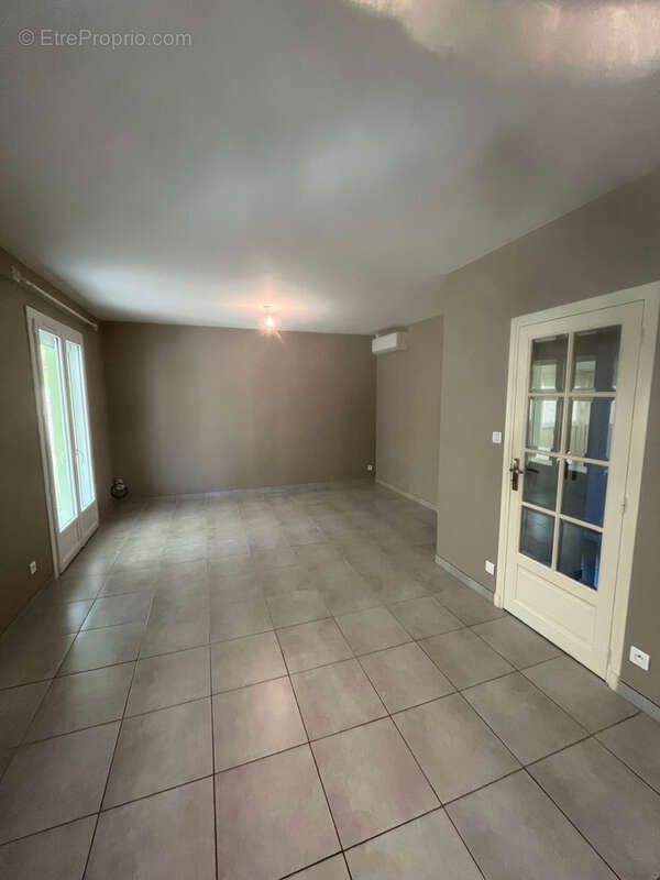 Maison à SAINT-AULAIRE