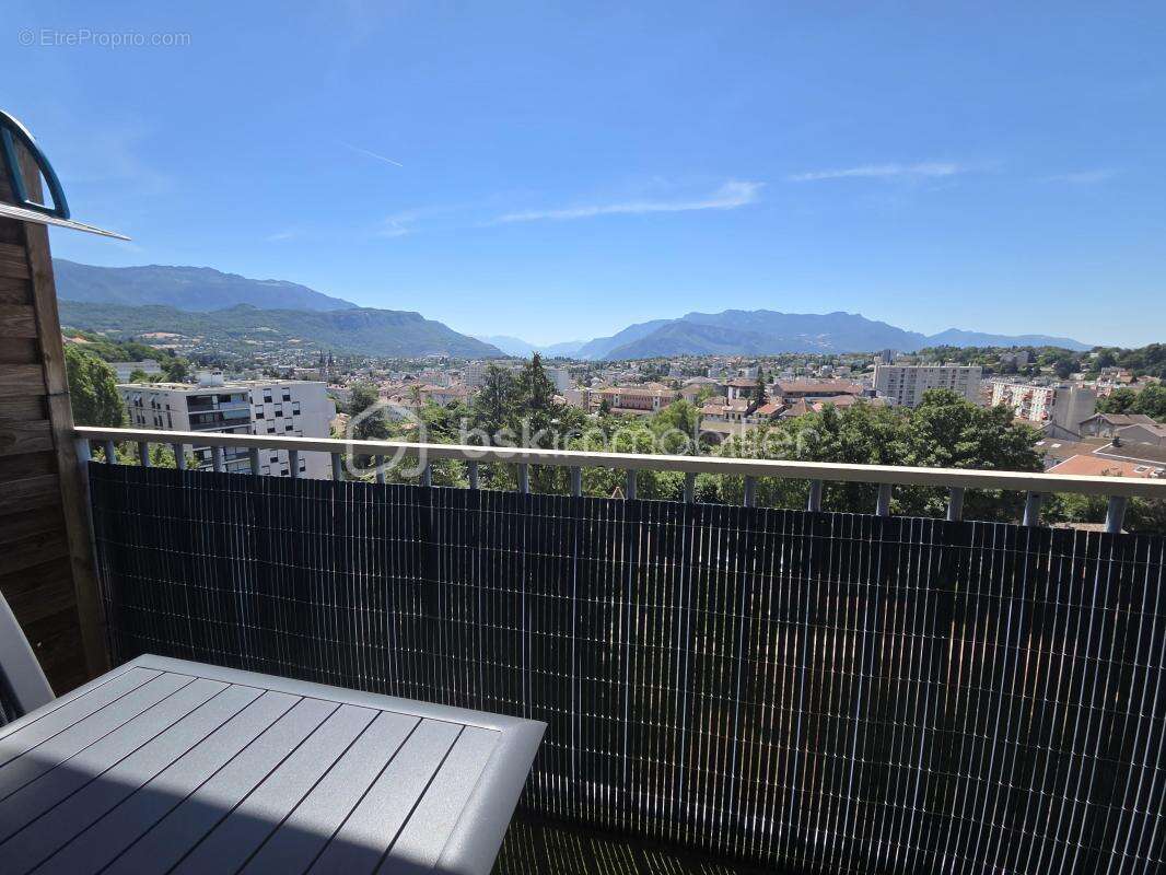 Appartement à VOIRON