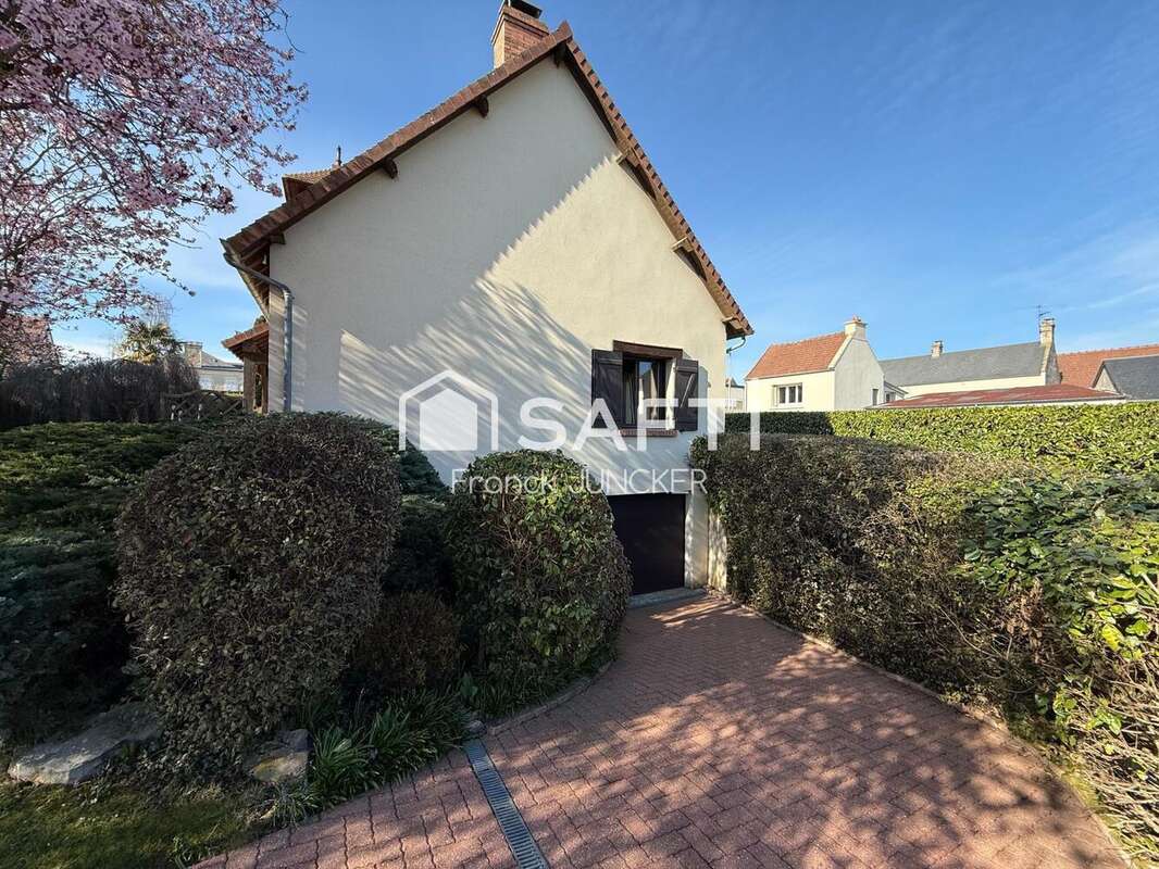 Photo 2 - Maison à BENOUVILLE