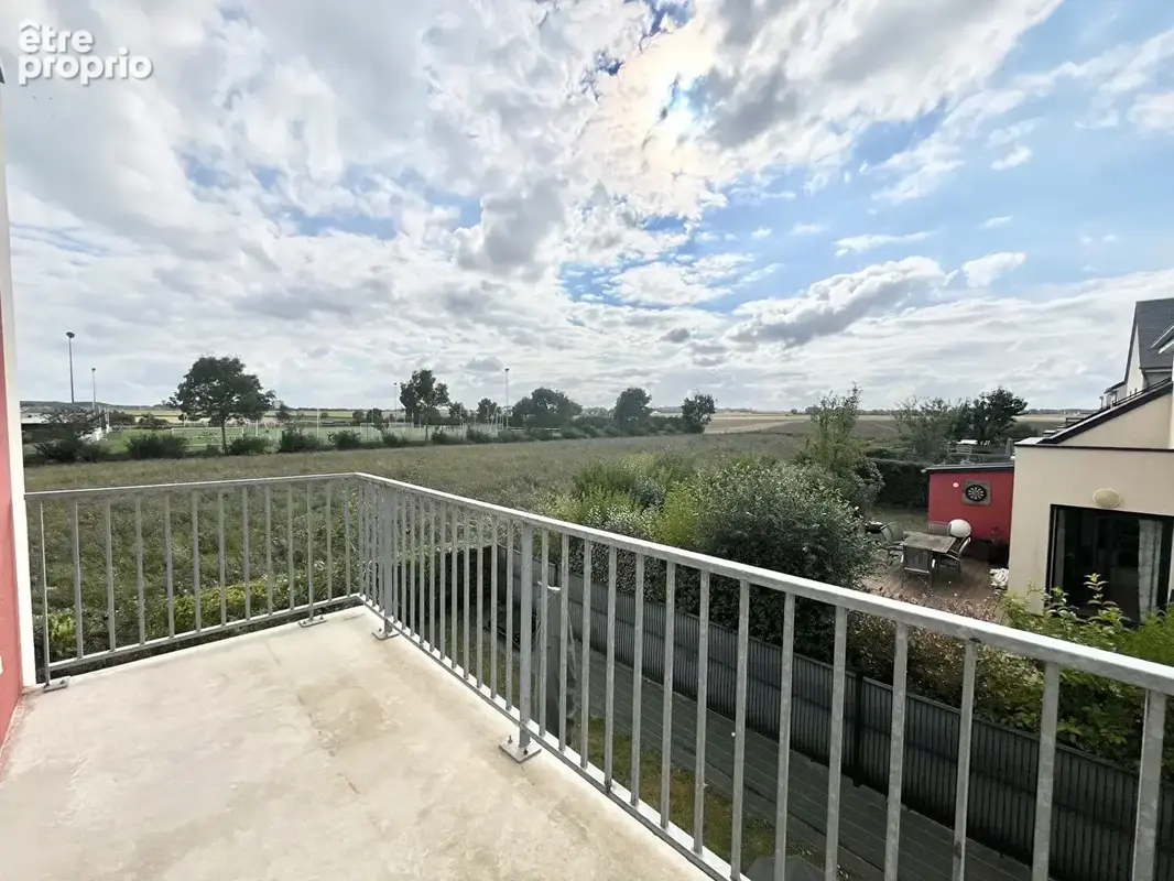 Appartement Bieville Beuville 3 pièce(s) 66,03 m2 - VENDU LIBRE- balcon terrasse - belle orientation - parkings - photo 1