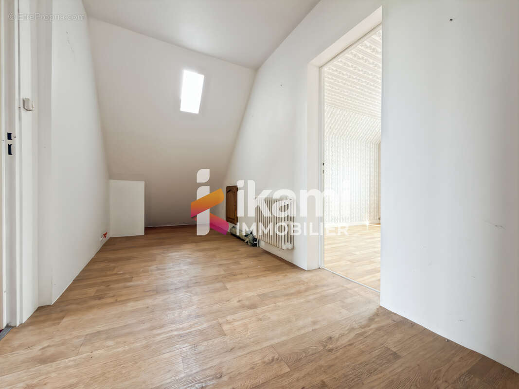 Maison 6 pièces de 100 m2 à St Clément - photo 11