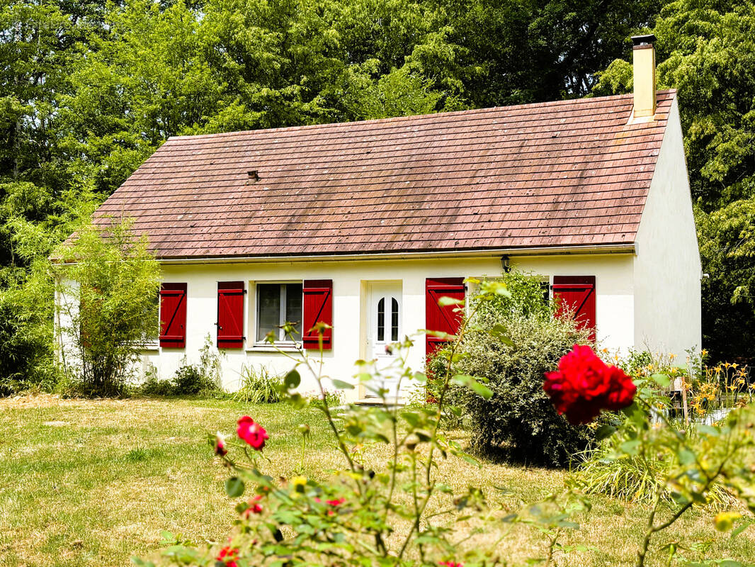 Maison à BAZOCHES-SUR-LE-BETZ