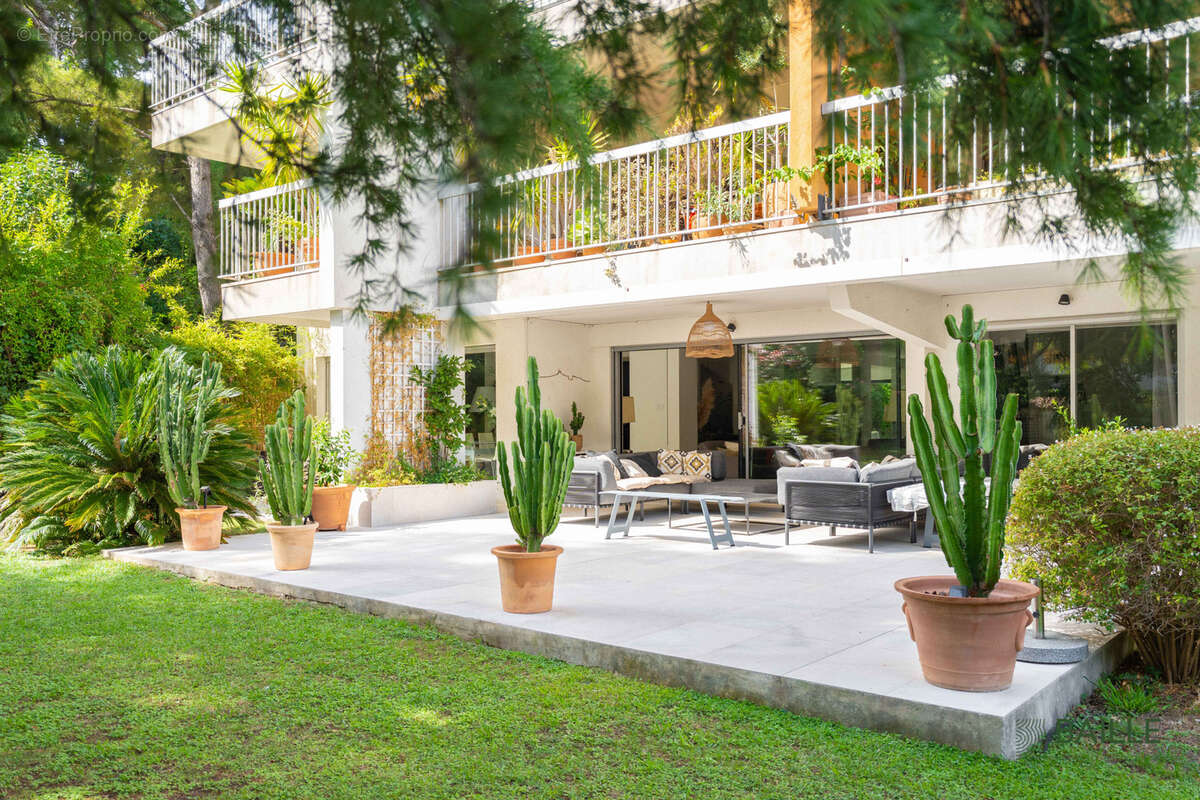 Appartement à MARSEILLE-8E