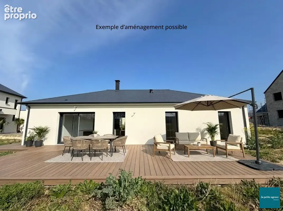 Photo Maison à Escoville au prix de 336 000€