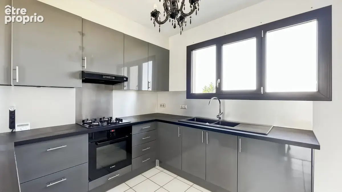 Appartement 4 pièces à vendre à Bruges, Sainte-Germaine - Confort et commodité - photo 5