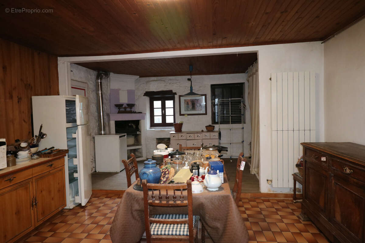 Maison à SAINT-PORCHAIRE