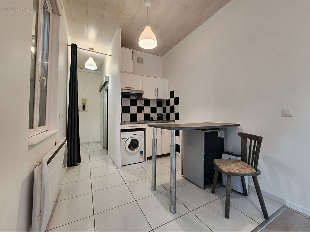 Appartement à LA GARENNE-COLOMBES