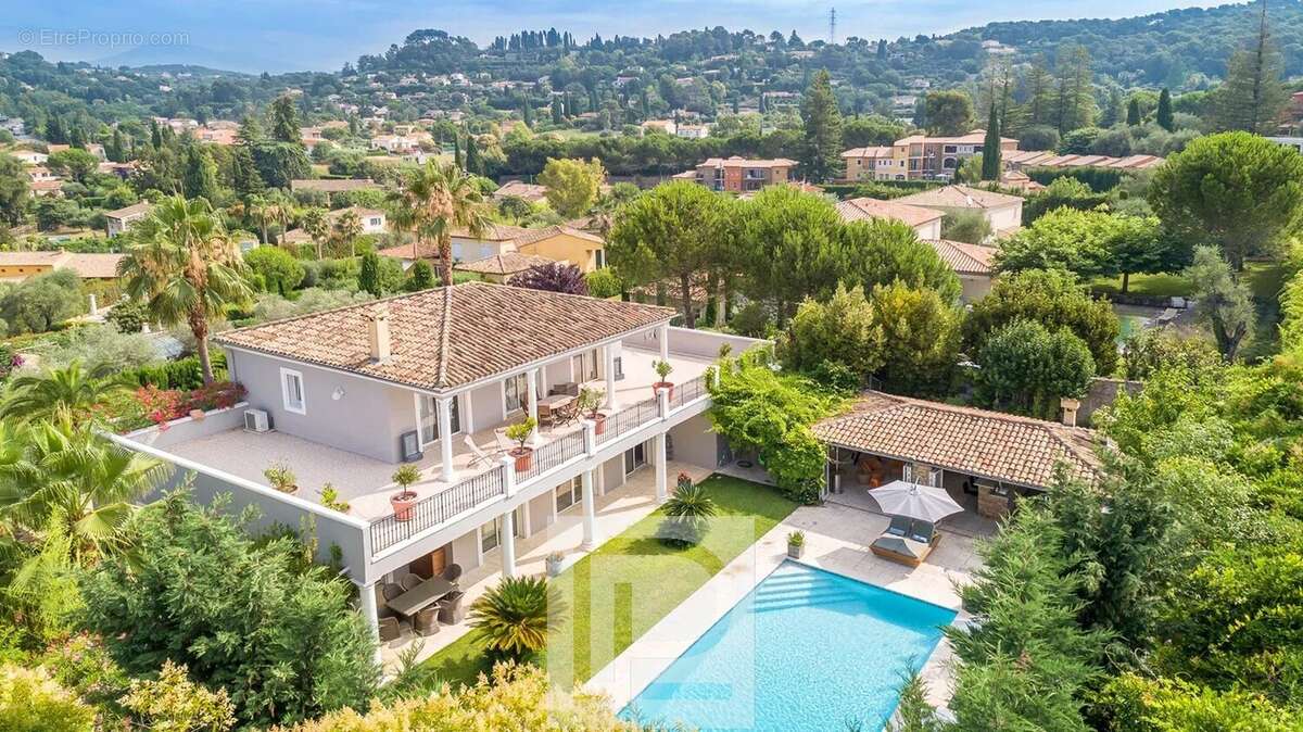 Maison à MOUGINS