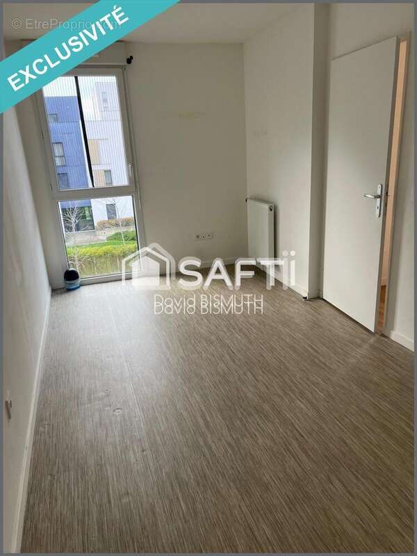 Photo 8 - Appartement à GENNEVILLIERS