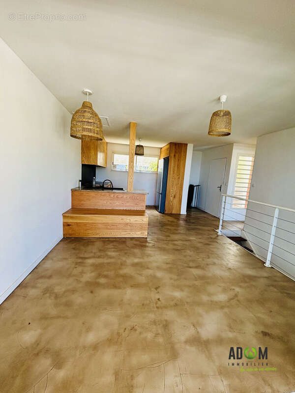 Appartement à LES AVIRONS