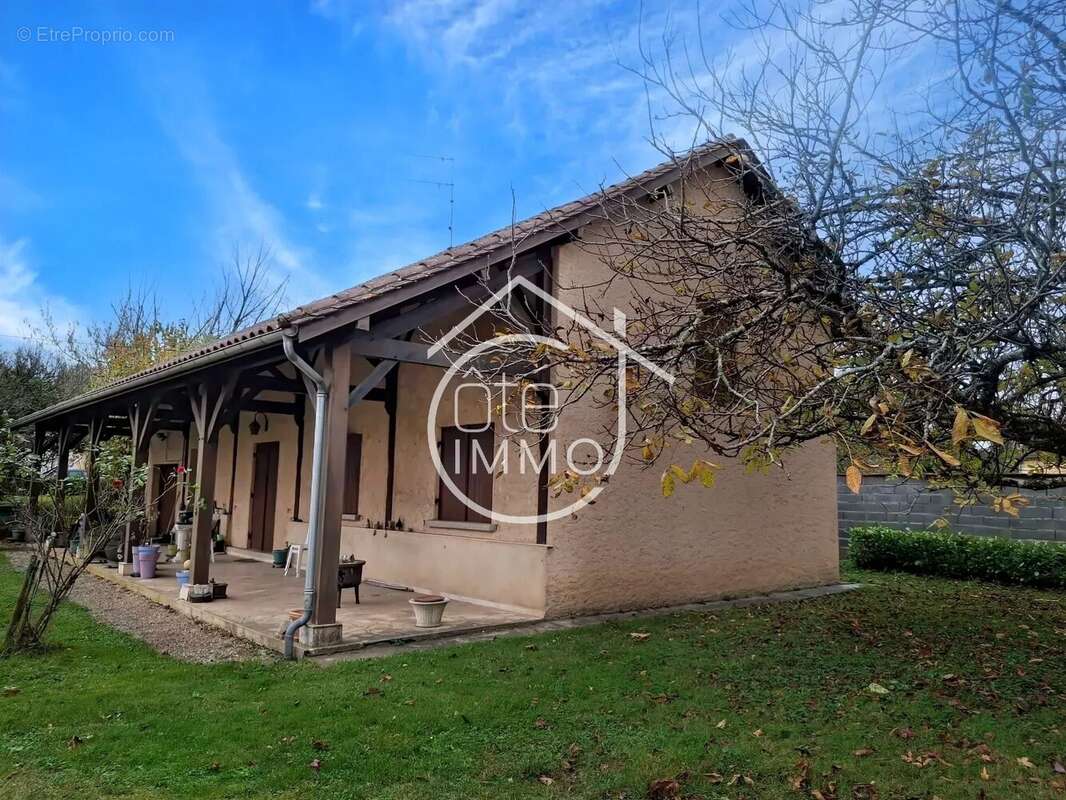 Maison à SAINT-GERMAIN-ET-MONS