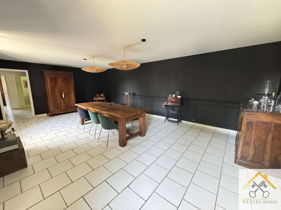 Maison à SAINT-CYPRIEN