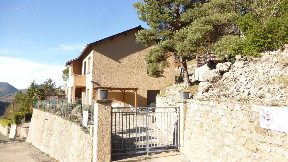 Appartement à LE ROZIER