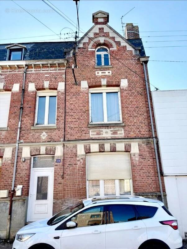 Maison à WALINCOURT-SELVIGNY