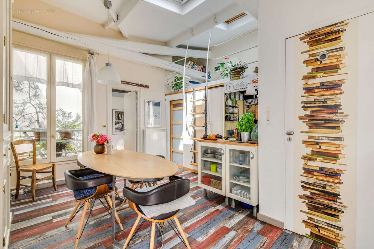 Appartement à PARIS-18E