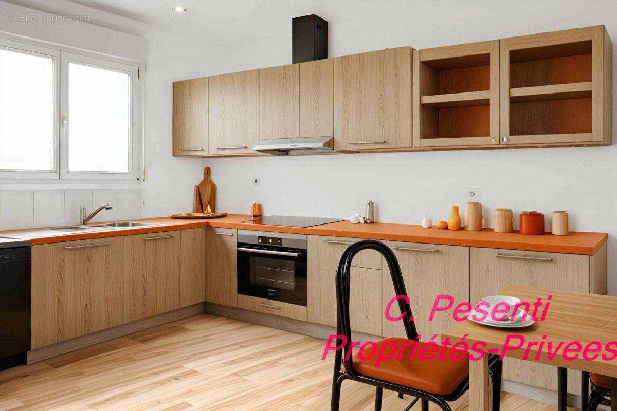 Maison à SAINT-THIBAULT-DES-VIGNES