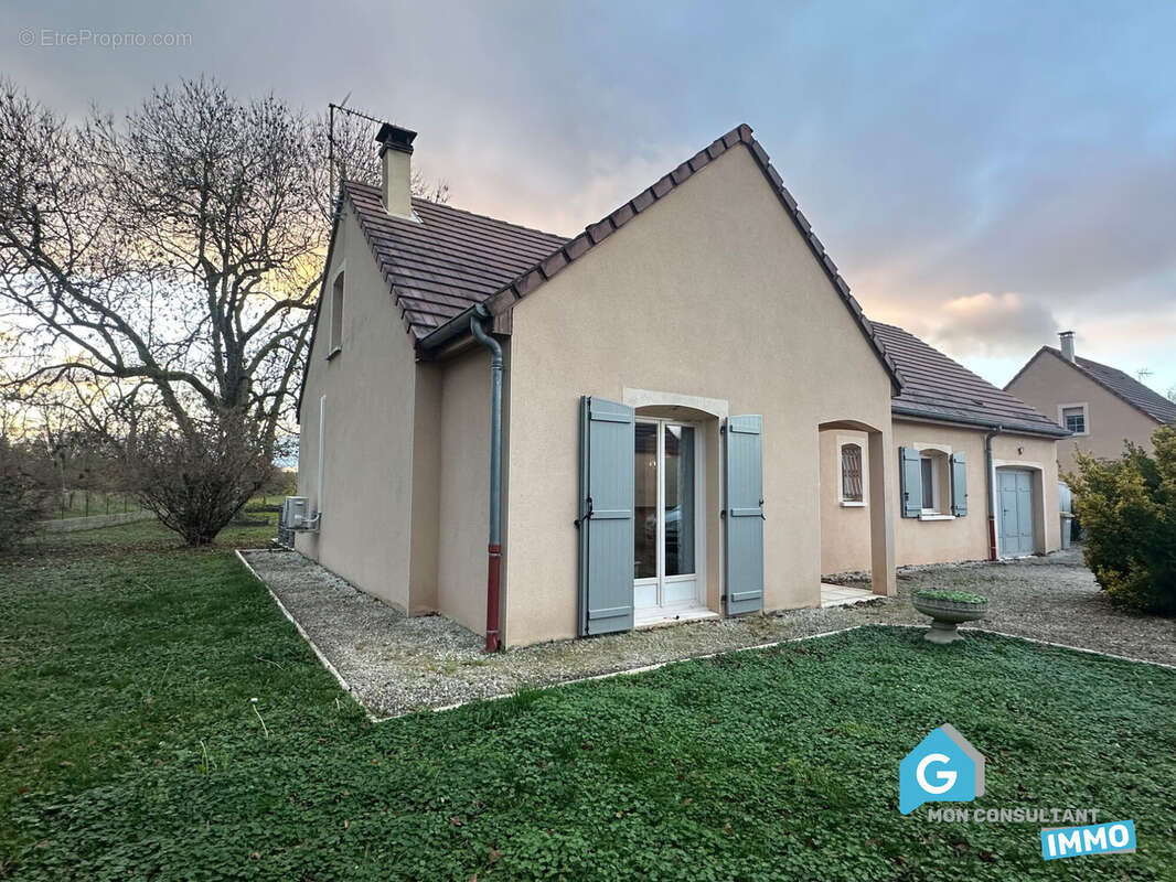 Maison à COMBERTAULT