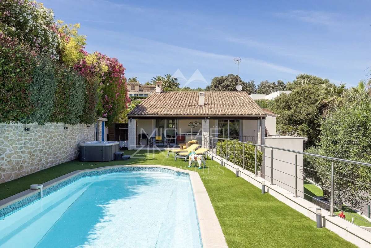 Maison à CAGNES-SUR-MER