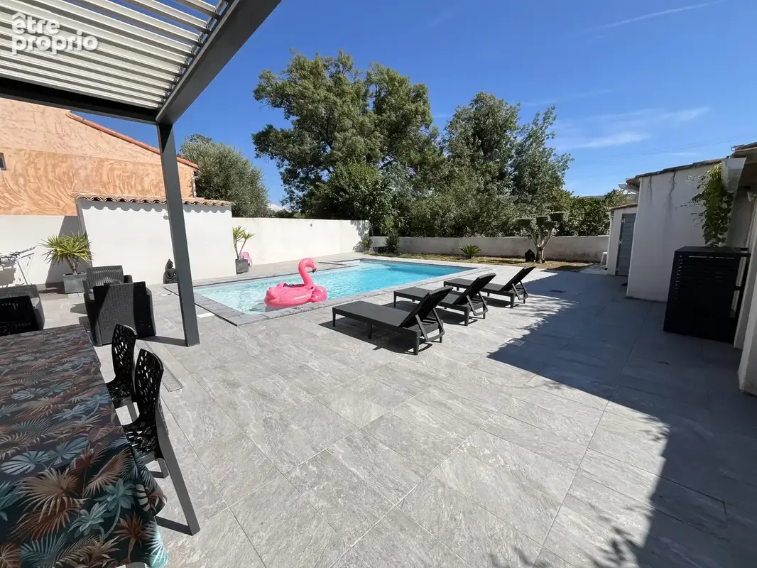 Maison T4 95m2 sur 556 m2 de terrain piscine et place de parking - photo 4