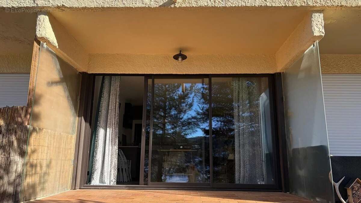 Appartement à VALLAURIS