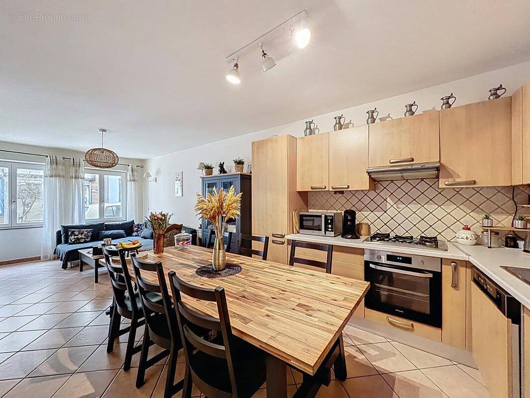 Maison à SAINT-SYMPHORIEN-D'OZON