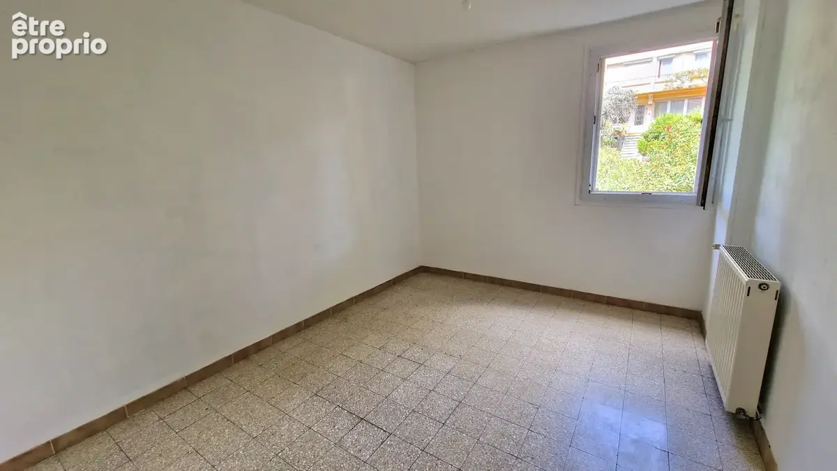 appartement traversant à rénover - photo 8