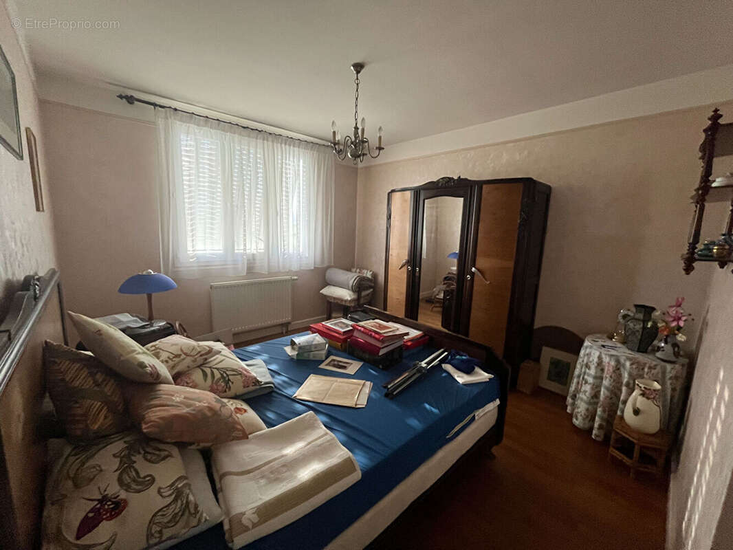 Maison à COURTIVRON