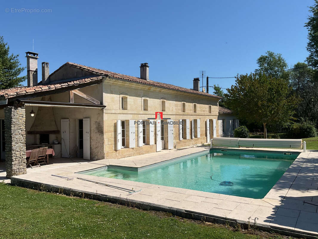 Maison à CEZAC