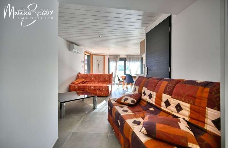 Maison à SAINT-MARTIN-EN-HAUT