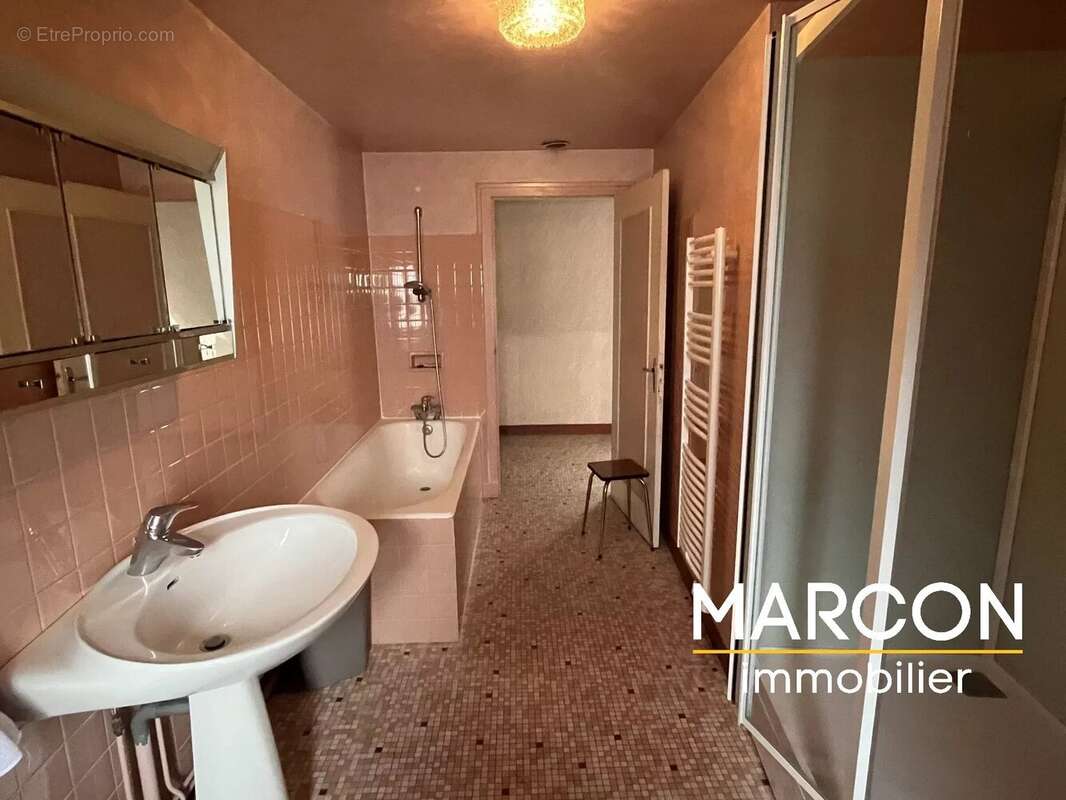 Maison à CHENERAILLES