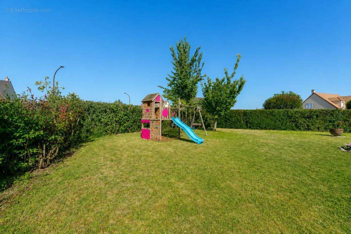 Maison de 7 pièces de 134 m² à Lagny-le-Sec - photo 9