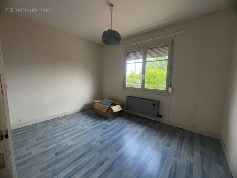 À vendre maison plain-pied 4 chambres à GEVRY (39) – Proche Dole – Grand terrain – Beau potentiel - photo 12
