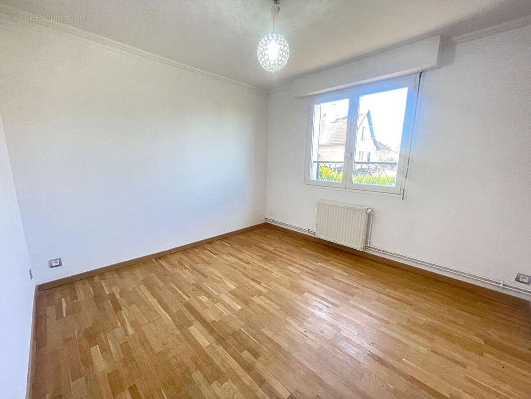 Appartement à RONQUEROLLES