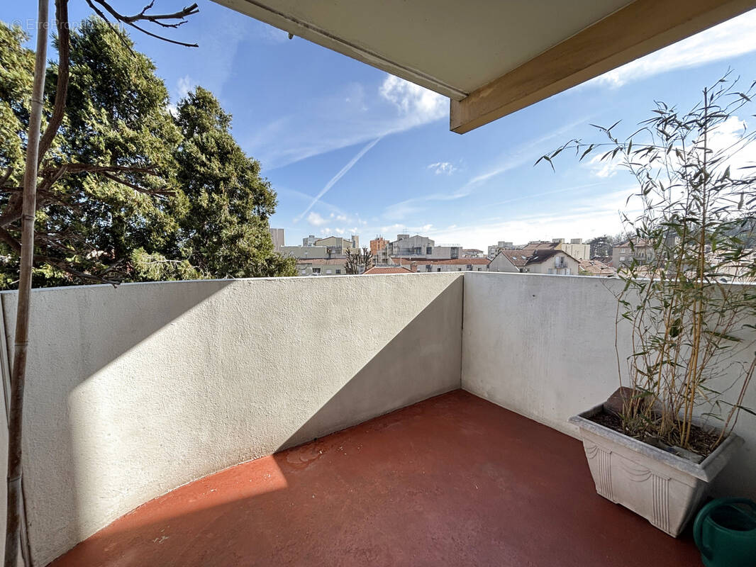 Appartement à OULLINS