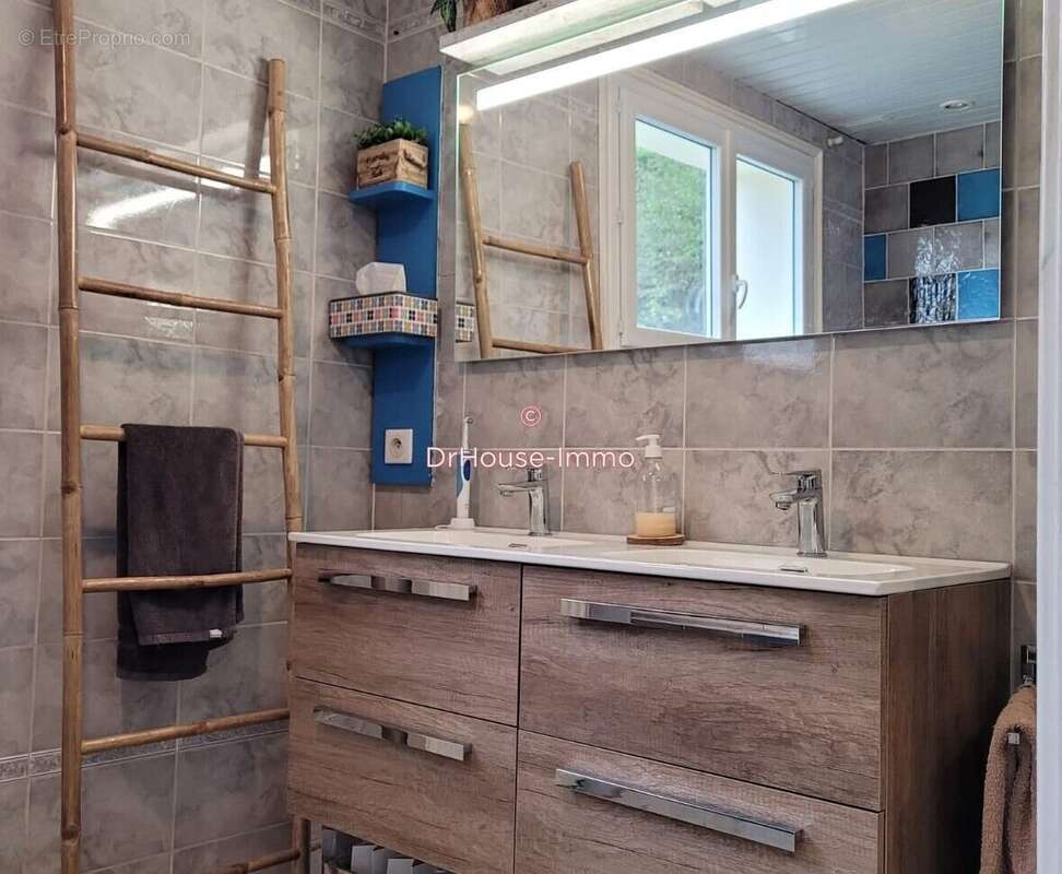 Maison à BRIVES-CHARENSAC