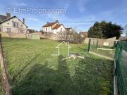 Terrain à VILLENEUVE-SUR-YONNE