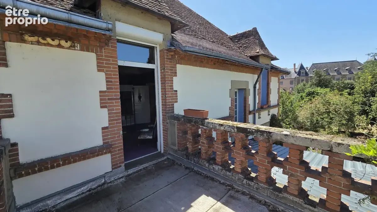Maison de caractère    205 m2   5 chambres   Jardin arboré - photo 13