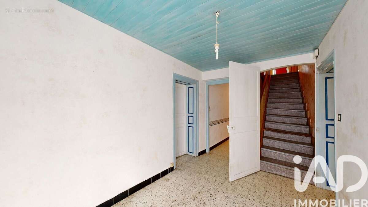 Maison 167 m² à Bourg-Saint-Bernard  - photo 8