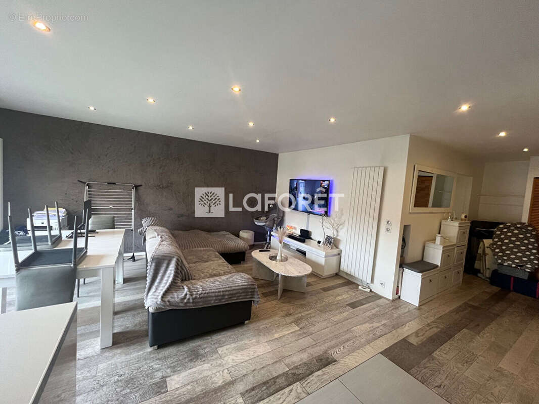 Appartement à VILLEMOMBLE