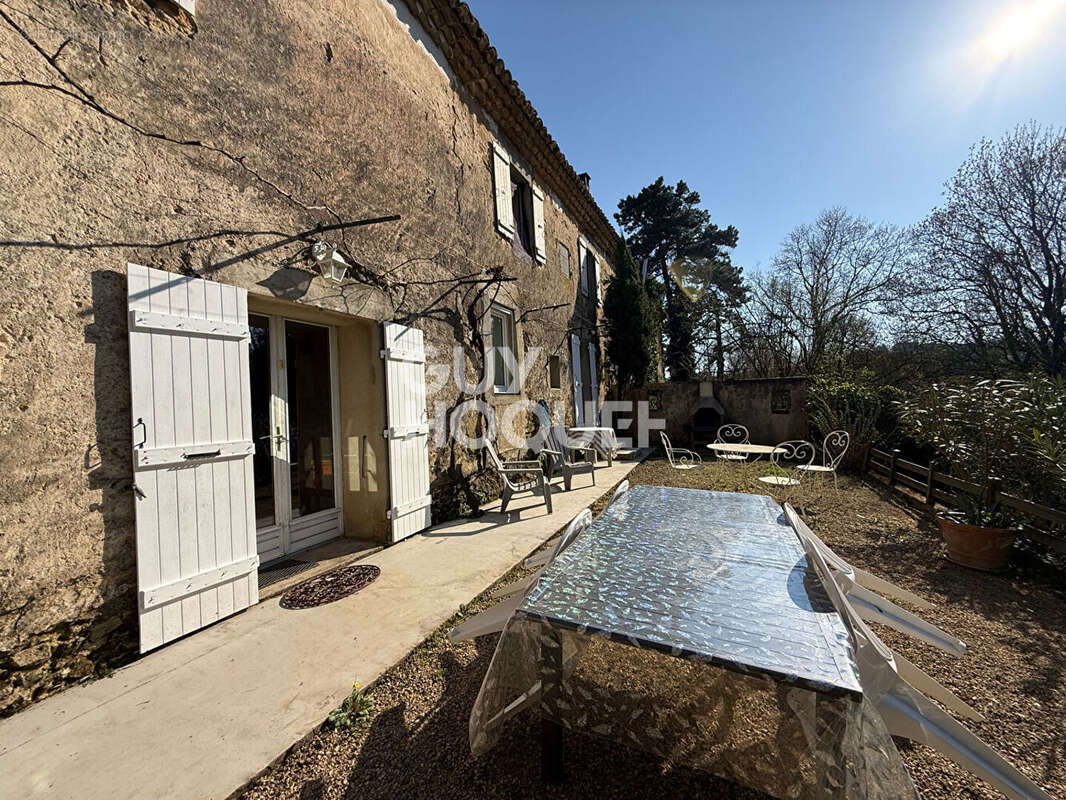 Maison à AMBONIL