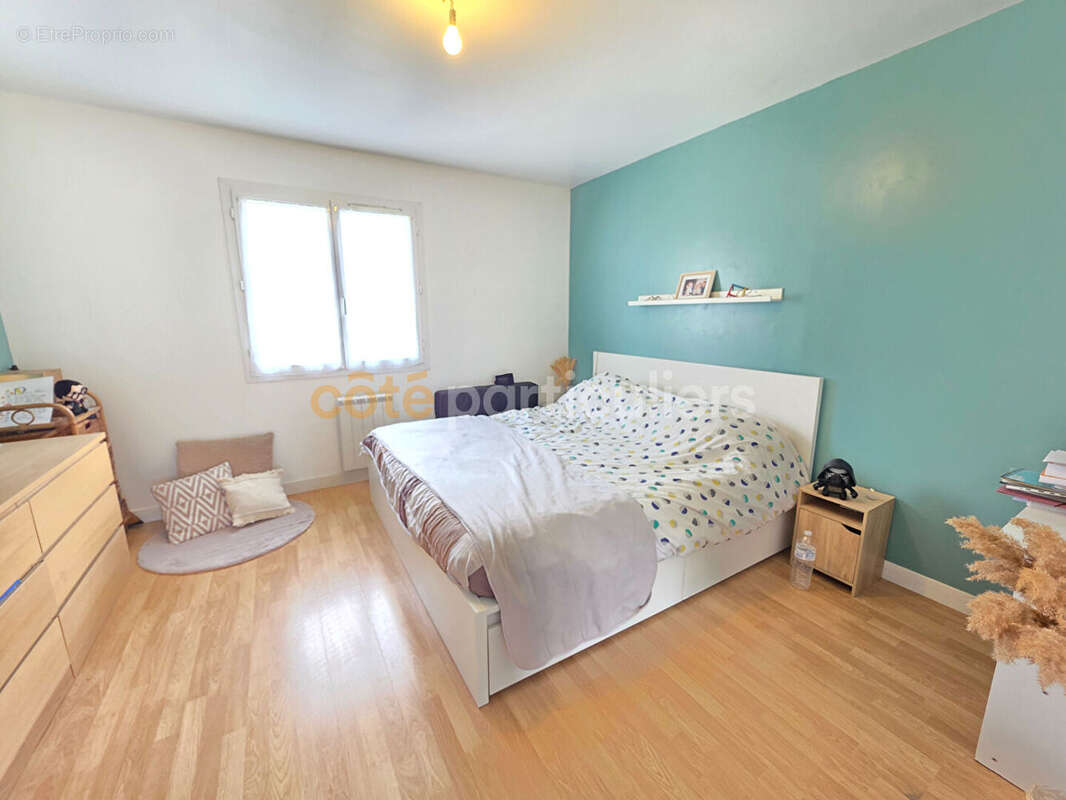 Maison à EGRISELLES-LE-BOCAGE