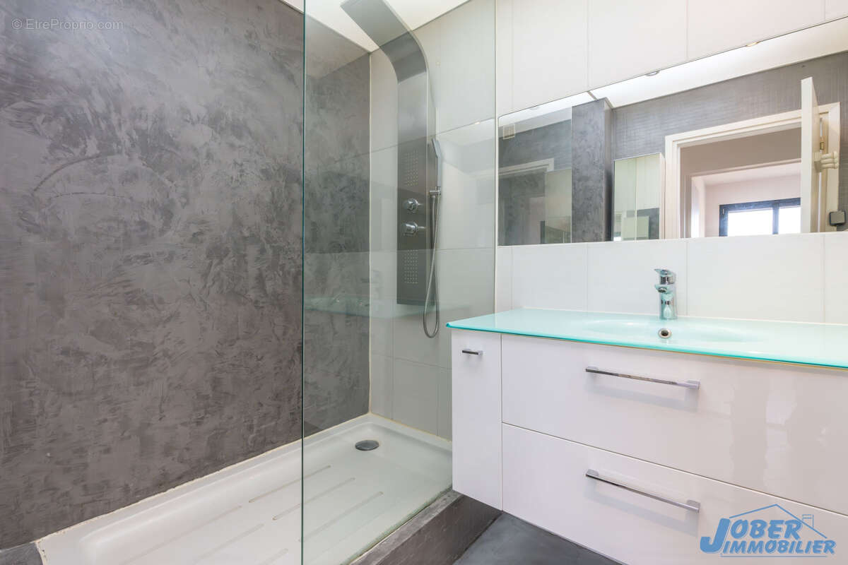 Appartement à NOGENT-SUR-MARNE