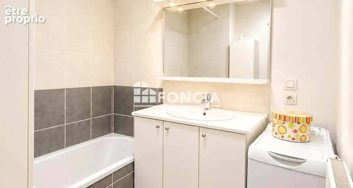 Appartement T3 avec terrasse, garage et parking privatif – Vendu loué - photo 6