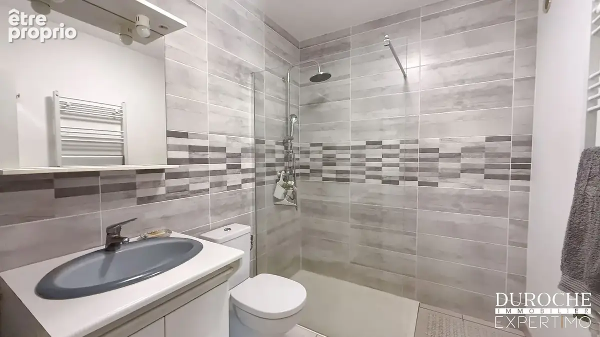 Roquemaure   Villa familiale de 158 m2 sur 1 000 m2 avec piscine - photo 8