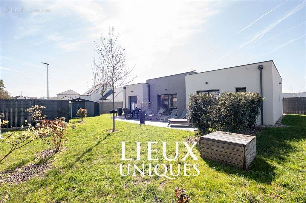 Maison à SAINT-GERVAIS-LA-FORET