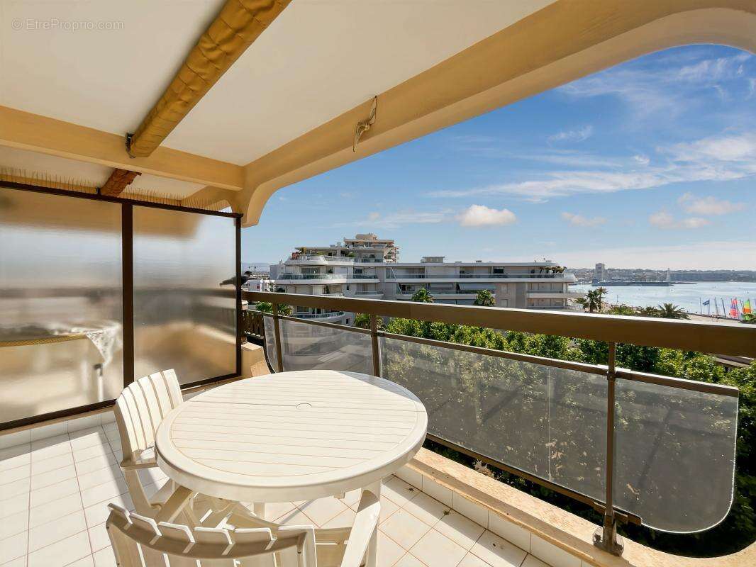 FREJUS PLAGE Appartement À Vendre studio 27 m² vue mer - photo 5