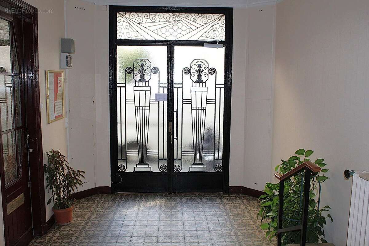 Appartement à PARIS-15E