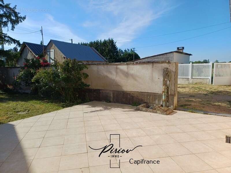 Maison à vendre 6 pièces - Dépendances - 4932 m² - photo 10